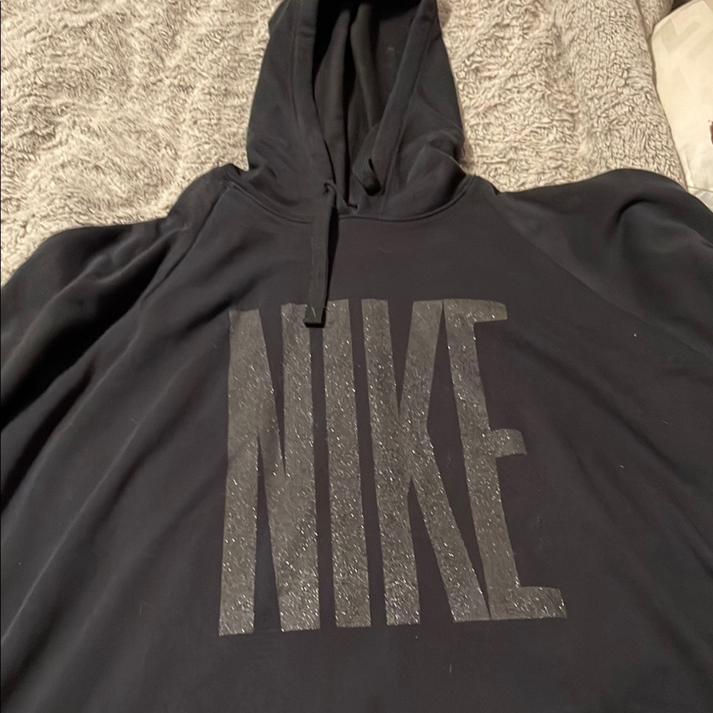 Nike Men's Black Hoodie Sweater